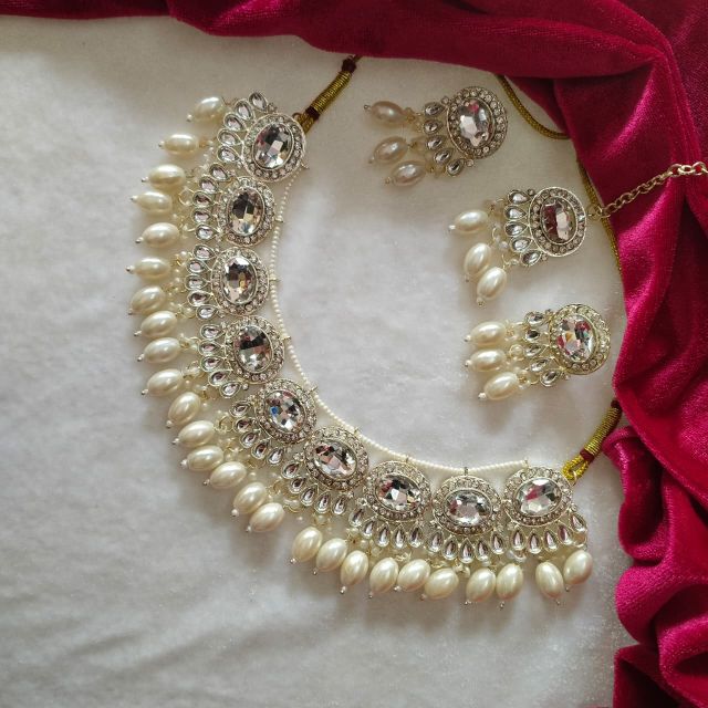 Elegant Mirror Stone Pearl Drop Party Wear Choker Set